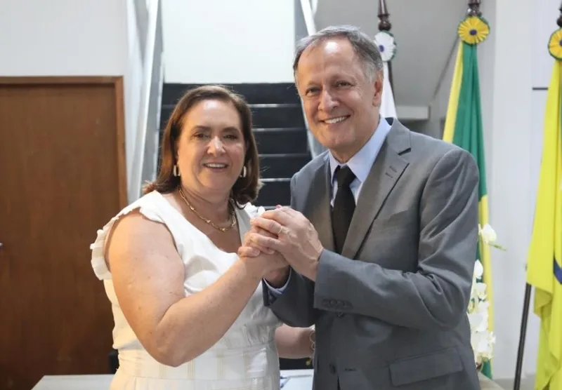 Prefeito Ivan Reis e vice Silvana Macarini iniciam trabalhos em Terra Roxa