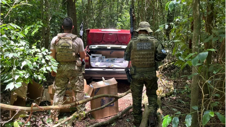 Homem é preso com cerca de 15 caixas de cigarros estrangeiros em Guaíra