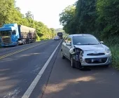 Acidente envolve três veículos na BR-163 em Mercedes