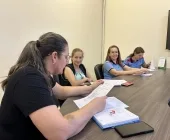 Distribuição de vales de R$ 200,00 para a compra de material escolar em Mercedes começa na segunda-feira