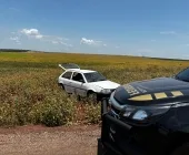 PF e BPFron apreendem carro carregado com cigarros em Guaíra