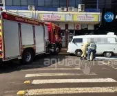 Corpo de Bombeiros apaga incêndio em Kombi no centro de Marechal Rondon