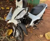 Acidente entre moto e carro deixa mulher ferida em Nova Santa Rosa