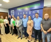 Comitiva de Mercedes se reúne com deputados em Curitiba em busca de recursos para educação, saúde e infraestrutura