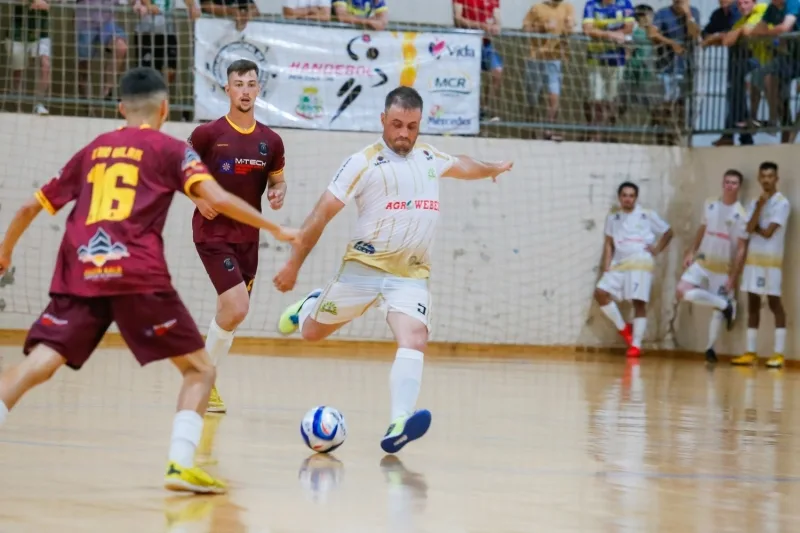Seis jogos movimentam a Copa Alfa de Futsal nesta semana em Mercedes
