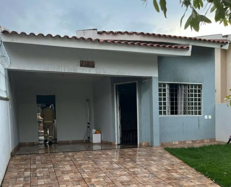Homem é suspeito de atear fogo em residência e matar ex-mulher em Iporã