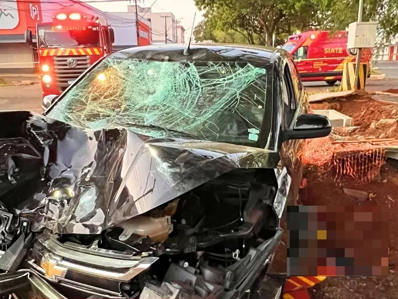 Pai e filho morrem em violento acidente na região