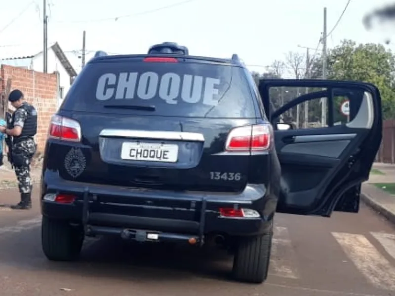 CHOQUE prende homem em Guaíra procurado por estupro e cárcere privado