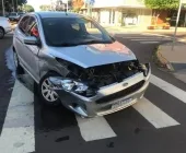 Colisão envolve dois veículos no centro de Marechal Rondon
