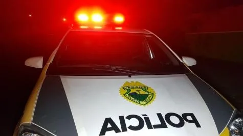 Homem invade casa, amarra vítima com fita e rouba dinheiro e celular em Guaíra