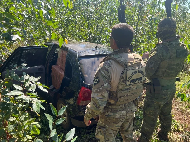 Dois carros carregados com cigarros são apreendidos em Terra Roxa