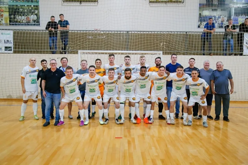 Mercedes tropeça na estreia do Troféu Difusora e é derrotada por Ouro Verde