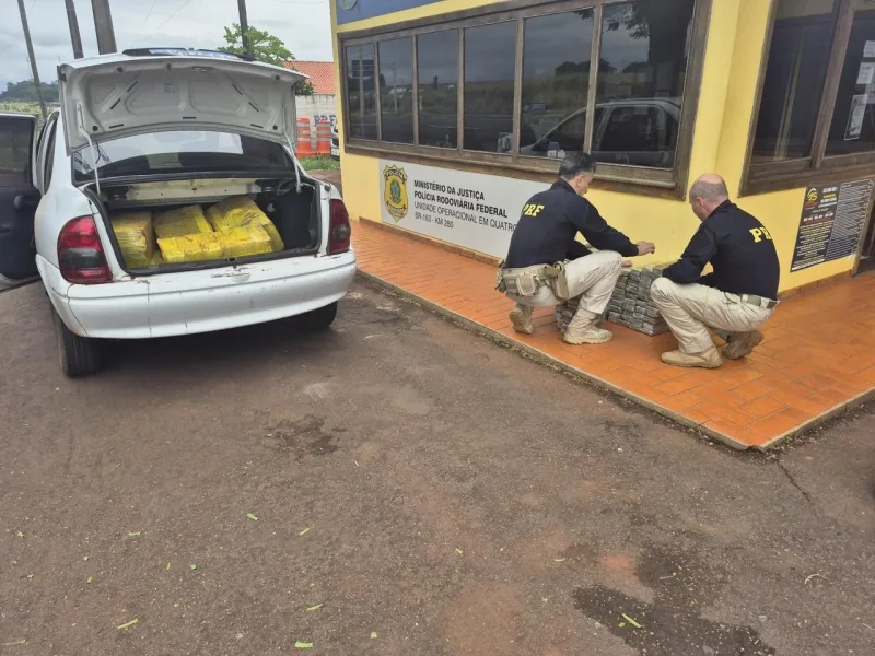 PRF apreende carro furtado com 300 kg de maconha na BR-163 em Marechal Rondon