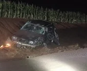 Homem fica gravemente ferido em colisão frontal de carro e carreta em Marechal Rondon