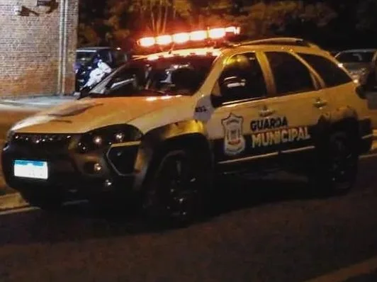 Guarda Municipal cumpre mandado de prisão contra mulher em Guaíra