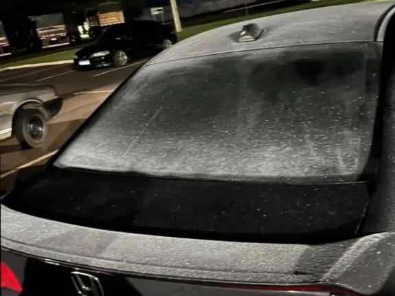 Mercedes amanhece com frio intenso e geada