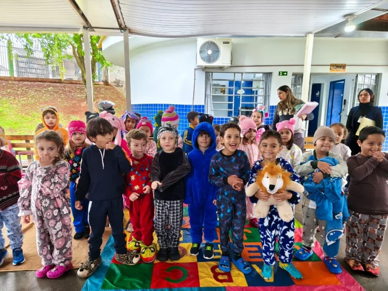 Escola de Guaíra celebra a chegada do inverno com o “Dia do Pijama”