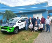 Saúde de Mercedes reforça frota com veículo adaptado para cadeirantes