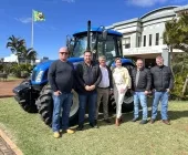 Mercedes reforça frota agrícola com novo trator