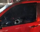 Dono de carro tem veículo danificado por bola de sinuca furtada de bar em Mercedes