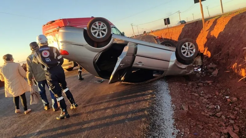 Casal fica ferido em capotamento entre Palotina e Terra Roxa