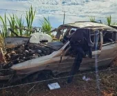 Motorista é lançado para fora de veículo e morre em capotamento em Toledo