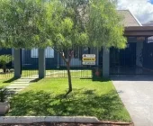 Oportunidade! Casa com piscina e placas solares à venda em Mercedes