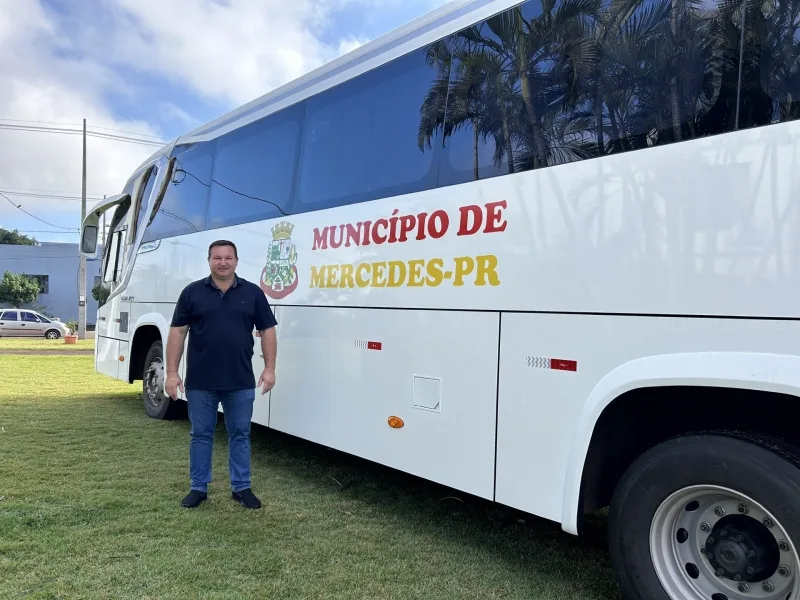 Prefeitura de Mercedes adquire o 1º ônibus 0 KM da história