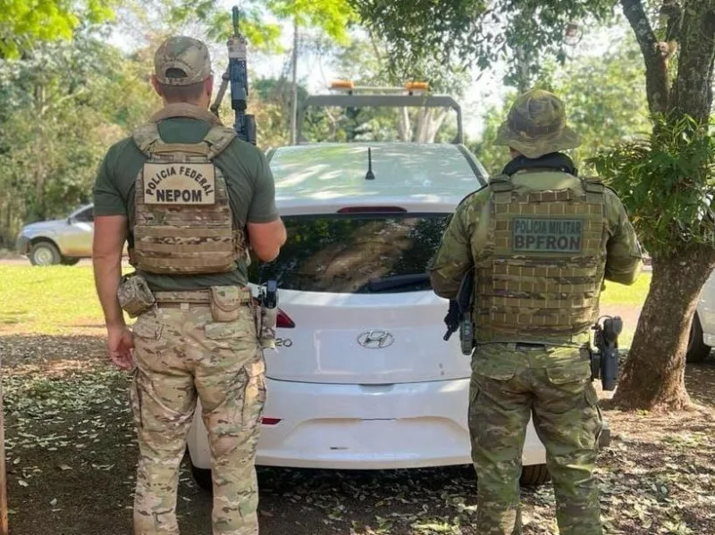 Carro furtado em São Paulo é recuperado em Guaíra e mulher é presa