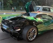 Corsa bem em carro de luxo avaliado em R$ 3 milhões, em Toledo