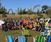 Exército de Guaíra recebe acampamento de crianças de grupos de desbravadores da região