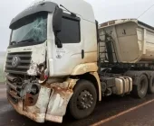 Forte neblina causa acidente com ônibus, moto, carro e carreta na BR-163 em Quatro Pontes