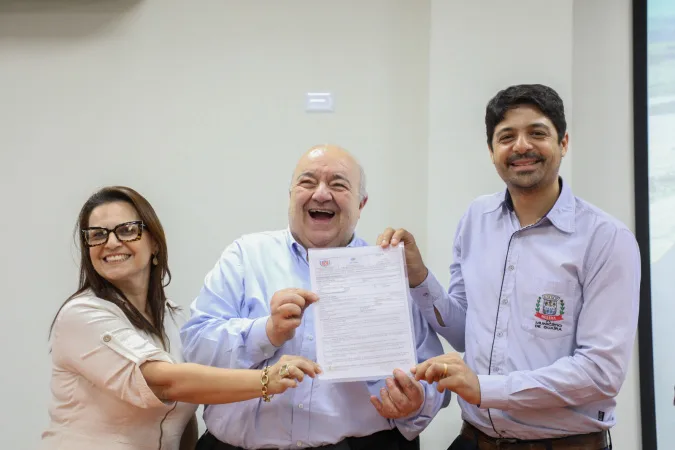 Estado entrega licença ambiental do Parque Temático Sete Quedas, em Guaíra