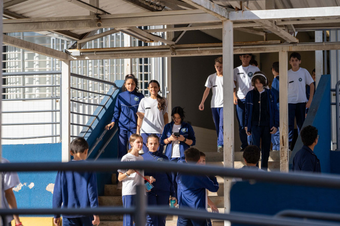 Com nova lei, escolas em tempo integral do Paraná podem aderir ao modelo cívico-militar