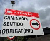 Mercedes cria rota alternativa de caminhões após fechamento do acesso da BR-163 pela Colina