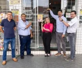 Município de Guaíra entrega Selo “Amigo dos Animais” à Veterinária Guaíra