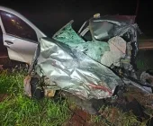 Carro e caminhão batem de frente e homem morre em Toledo