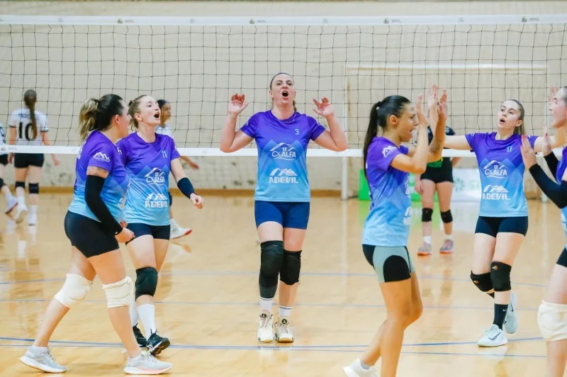 Alfa Materiais e Os Piá do Vôlei conquistam os títulos da Liga Sicredi de Vôlei em Mercedes