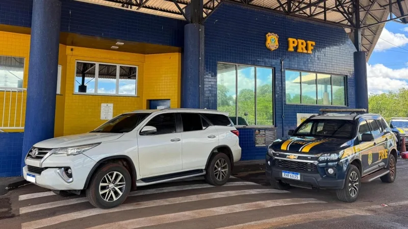 Em Guaíra, PRF recupera caminhonete furtada em Santa Catarina
