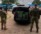 Carro com 1.200 kg de maconha é apreendido em Mercedes