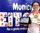 Mercedes premia com R$ 2 mil professores que se destacaram com práticas inovadoras