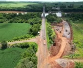 Ponte do Rio Piquiri na BR-272 seguirá interditada e DNIT anuncia travessia de balsa