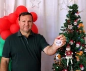 Presente garantido: Mercedes vai entregar ave natalina a todos os moradores com 60+