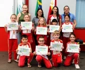 Estudantes com melhores resultados em simulados são premiados em Mercedes