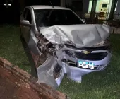 Mulher fica ferida em forte colisão no centro de Mercedes