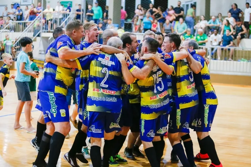 Tapejara vence o Mártir em final equilibrada e é campeão do Futsal Veterano de Mercedes