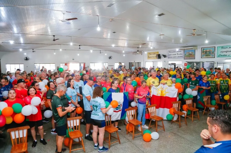 Mercedes abre a Liga Cresol de Voleibol Gigante com integração e valorização da melhor idade