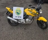 Moto furtada é recuperada pela PM no interior de Mercedes