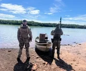 Barco carregado com cigarros é apreendido no Lago de Itaipu em Guaíra