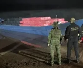 Barco com carga milionária de cigarros é apreendido em Guaíra